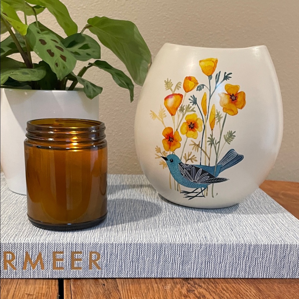 Hallmark Porcelain Vase – Bluebird & Yellow Wildflowers – Geninne Zlatkis Design